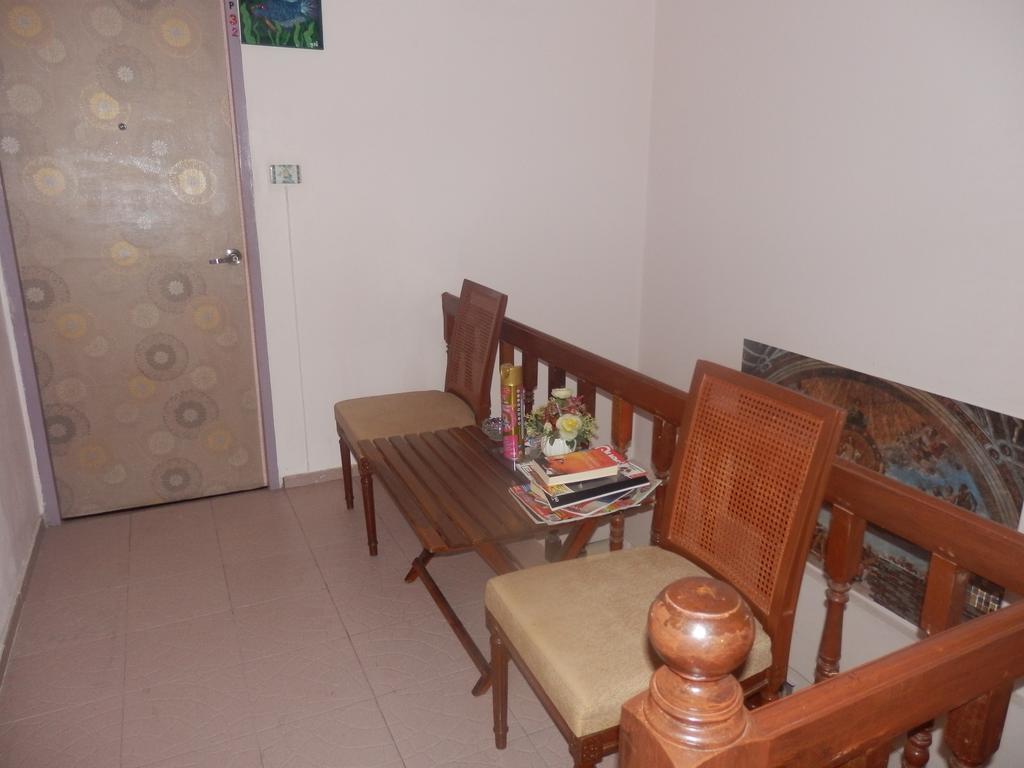 Hua Hin Tour Guesthouse Екстер'єр фото