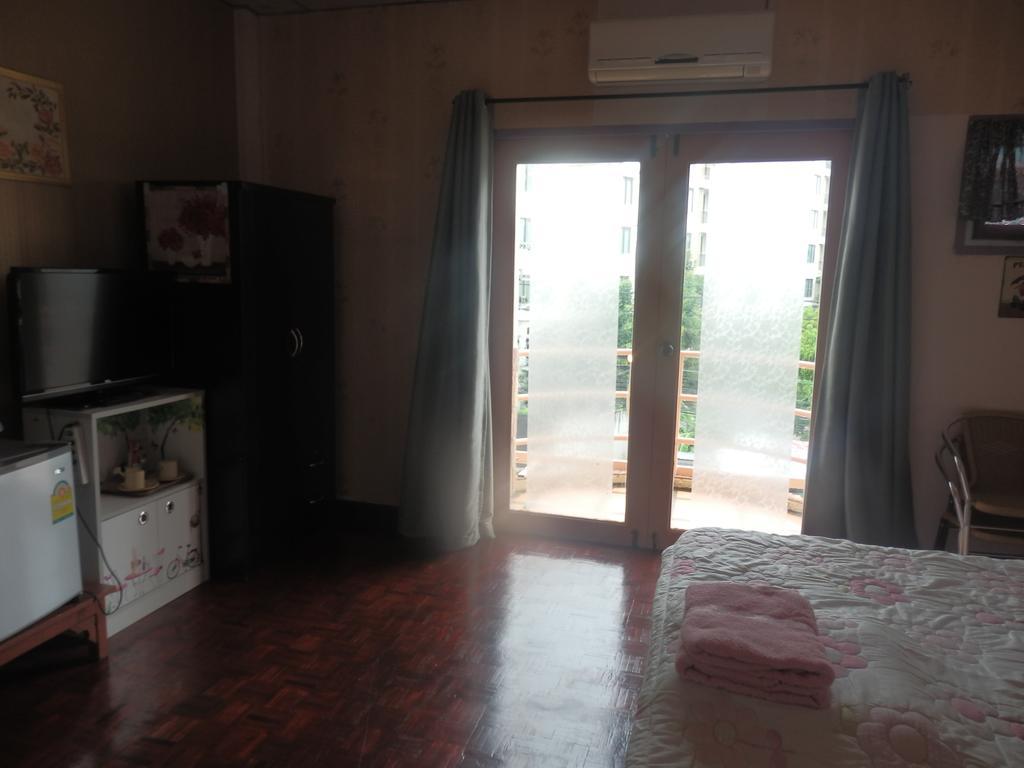 Hua Hin Tour Guesthouse Екстер'єр фото