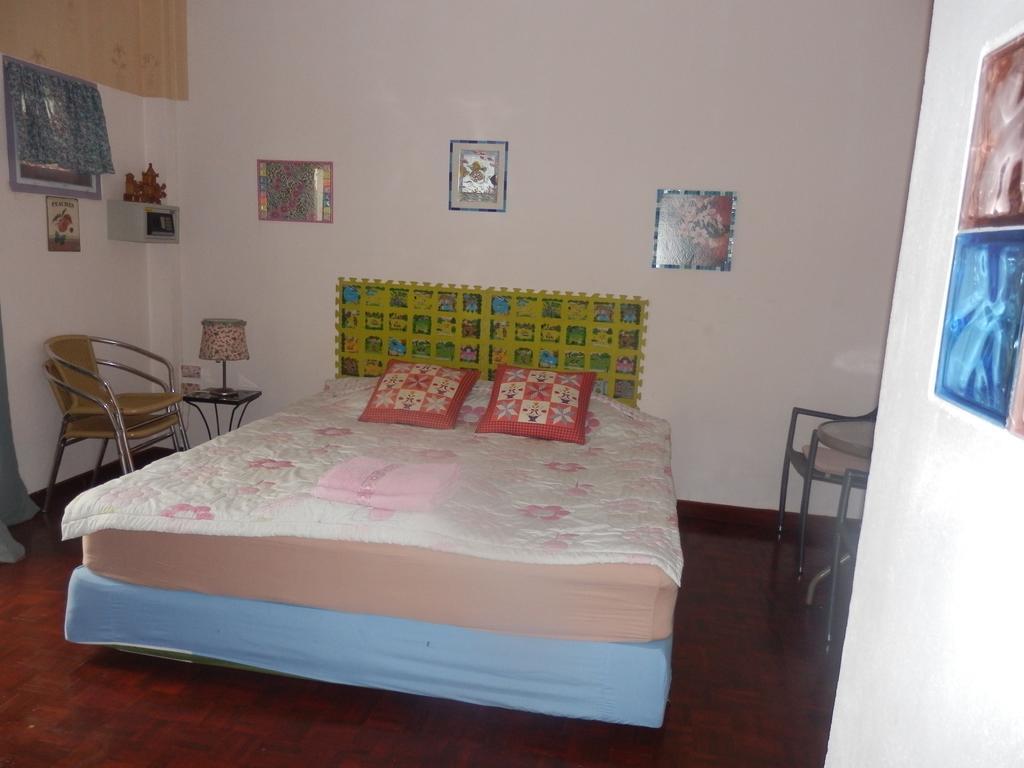 Hua Hin Tour Guesthouse Екстер'єр фото